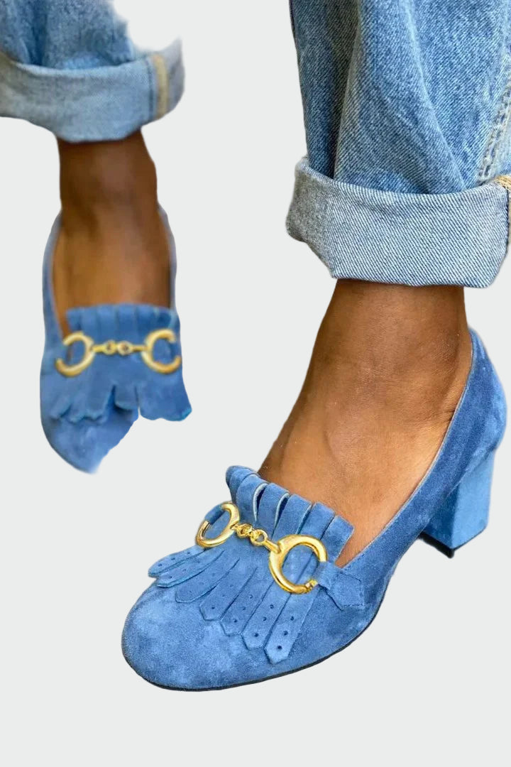 Adéla – Lodičky s Detaily Franjí a Zlatou Sponou