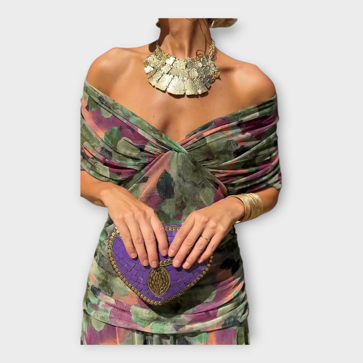 Adéla – Vzdušné Šaty s Působivým Výstřihem