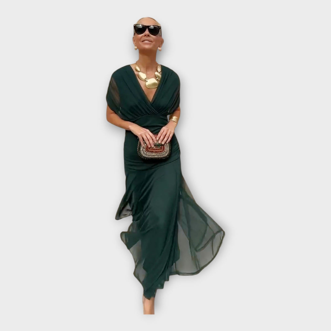 Adéla – Vzdušné Šaty s Působivým Výstřihem