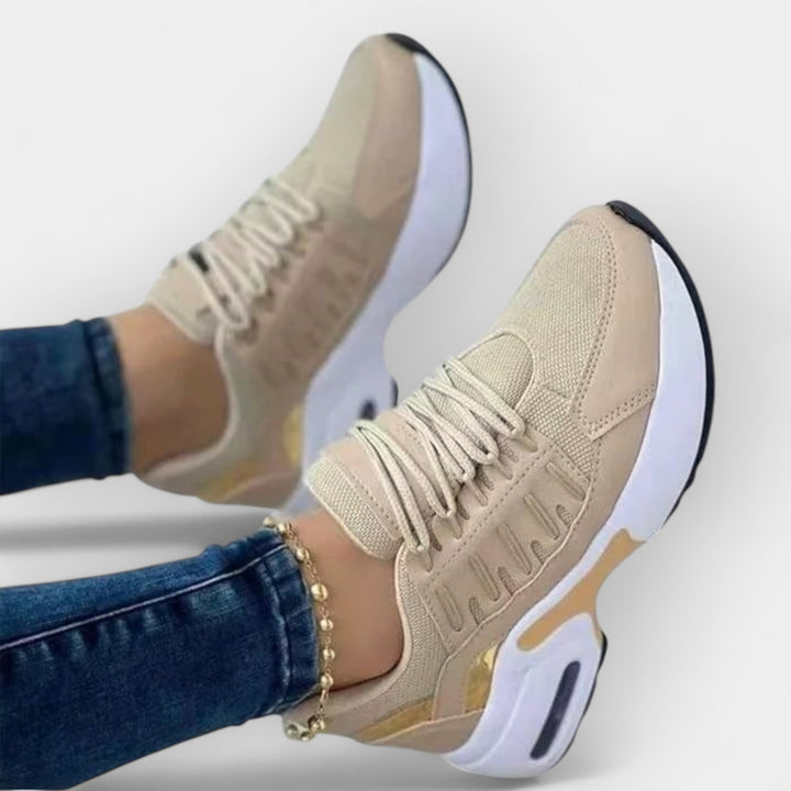 Adéla – Boty na Procházku