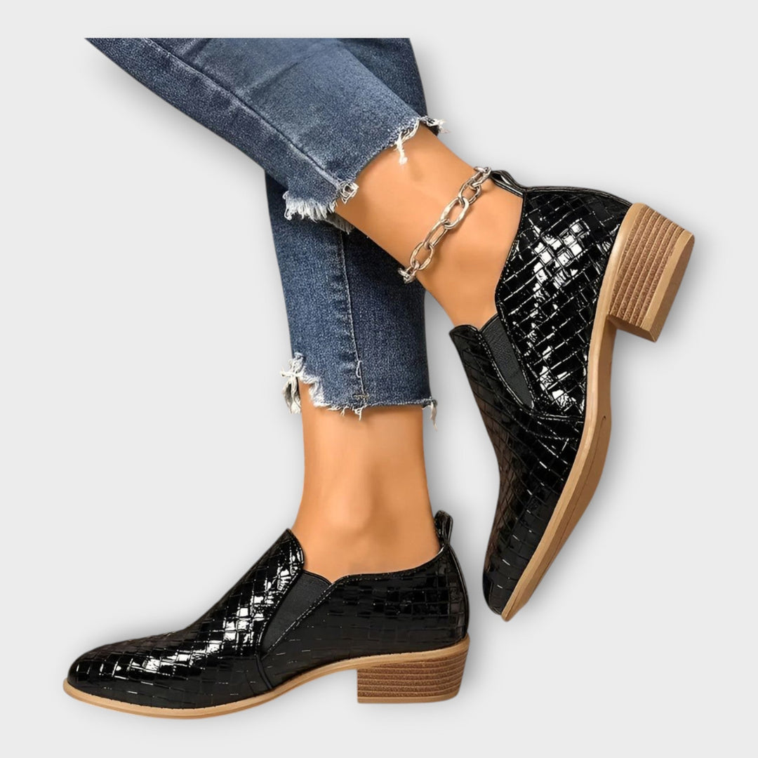 Veronika – Elegantní Slip-On Boty s Nízkým Podpatkem