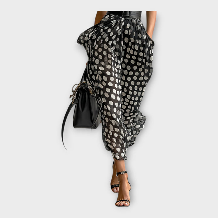 Adéla – Dlouhé Šaty s Rafinovanou a Nadčasovou Estetikou